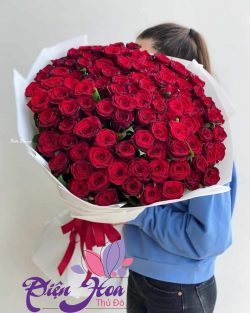 Bó 150 bông hồng cô dâu – MH081